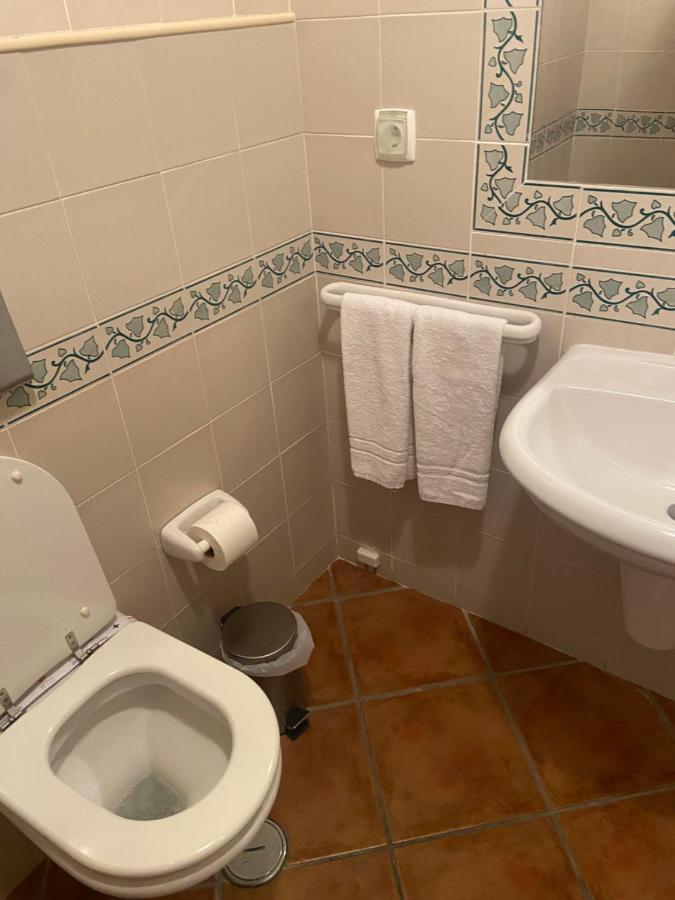 Parra Home Holidays - Close To Gale Beach Ґія Екстер'єр фото